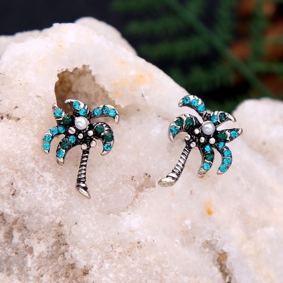 COCONUT PALM TREE PEARL RHINESTONE EARRINGS - Picture 2 of 7